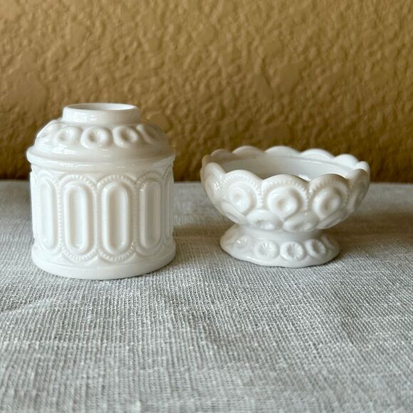 Mini L.E. Smith Mould Moon & Star Courting Fairy Lamp - Milke Glass - Weishar Gl - Picture 2 of 4